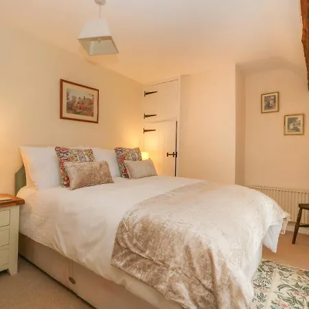 別荘 Webstone House